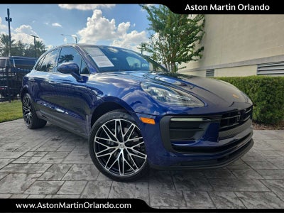 2025 Porsche Macan AWD