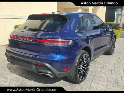 2025 Porsche Macan AWD