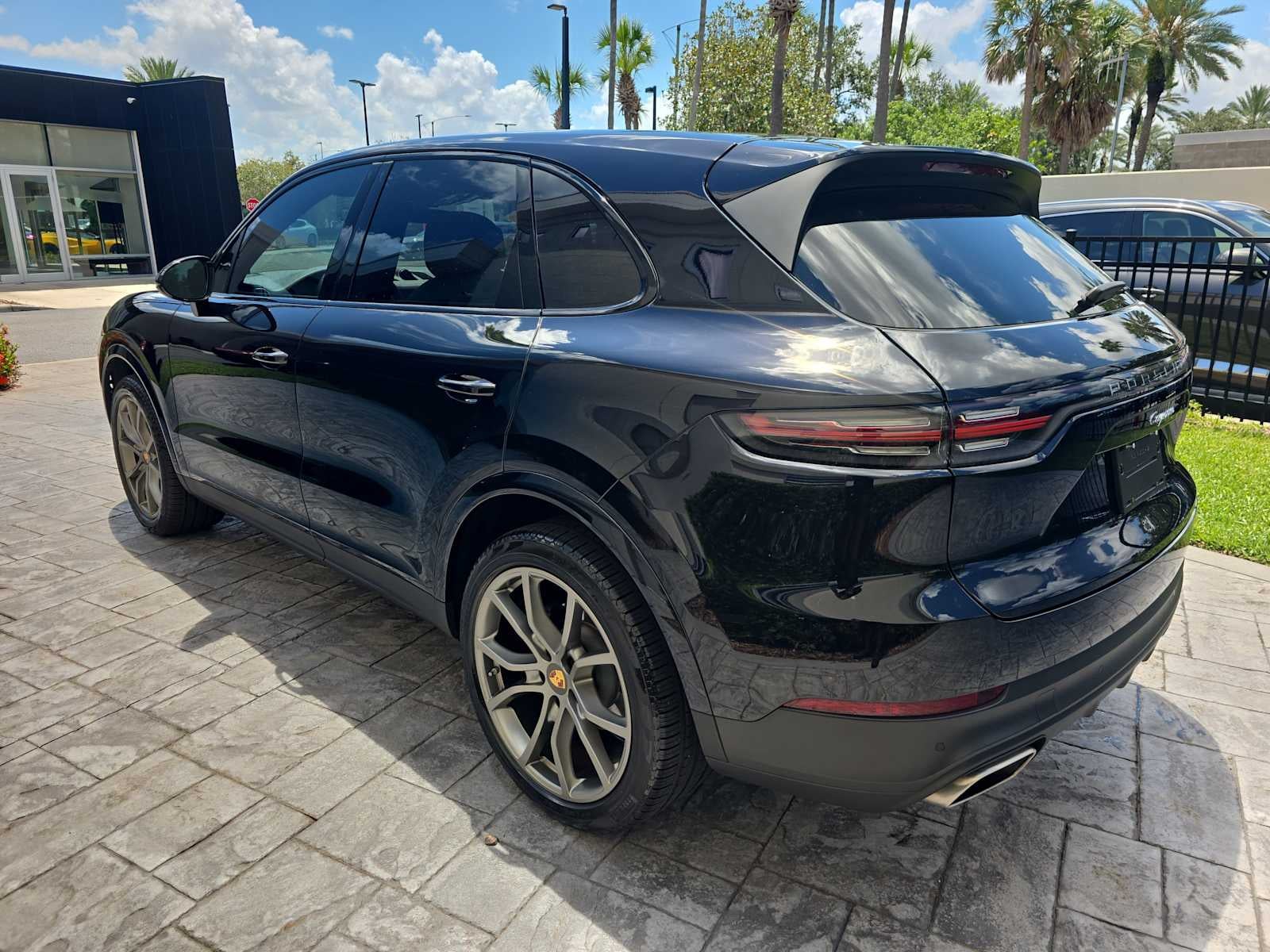2022 Porsche Cayenne AWD