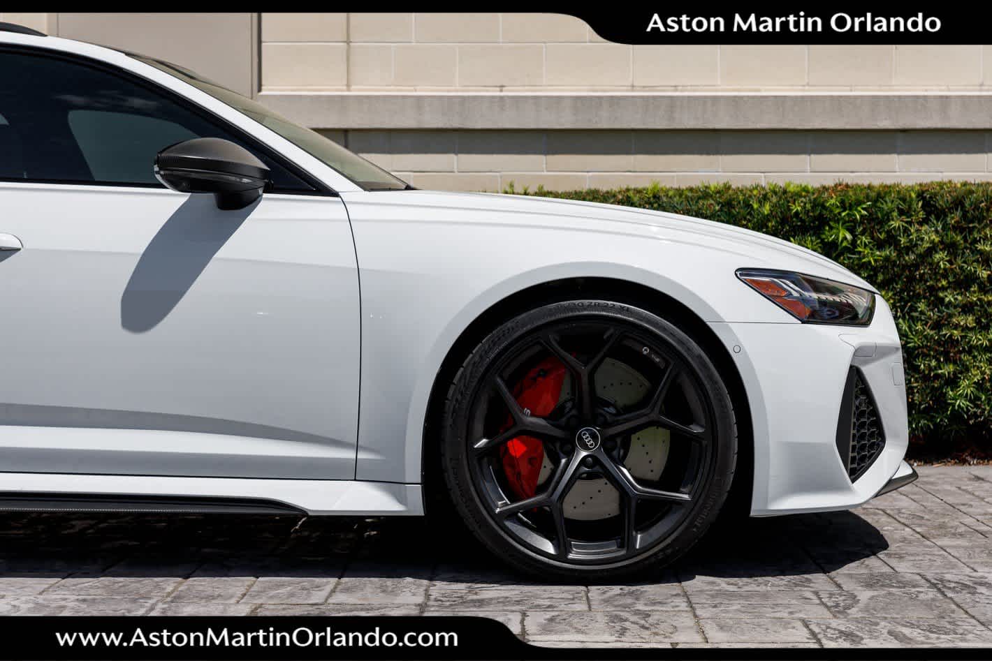 2025 Audi RS 6 Avant performance