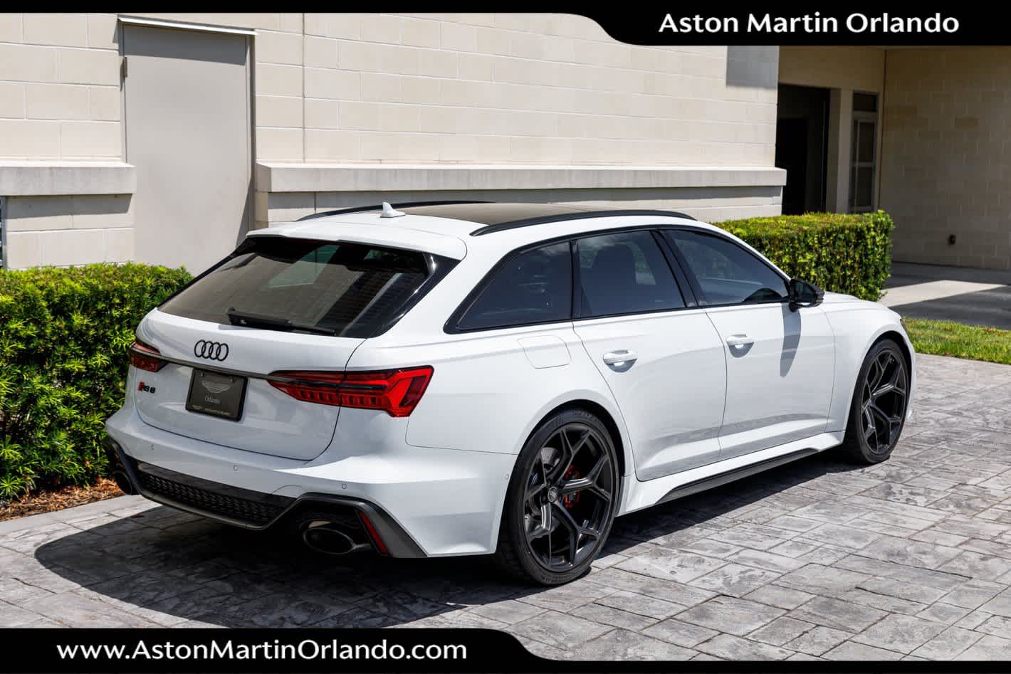 2025 Audi RS 6 Avant performance