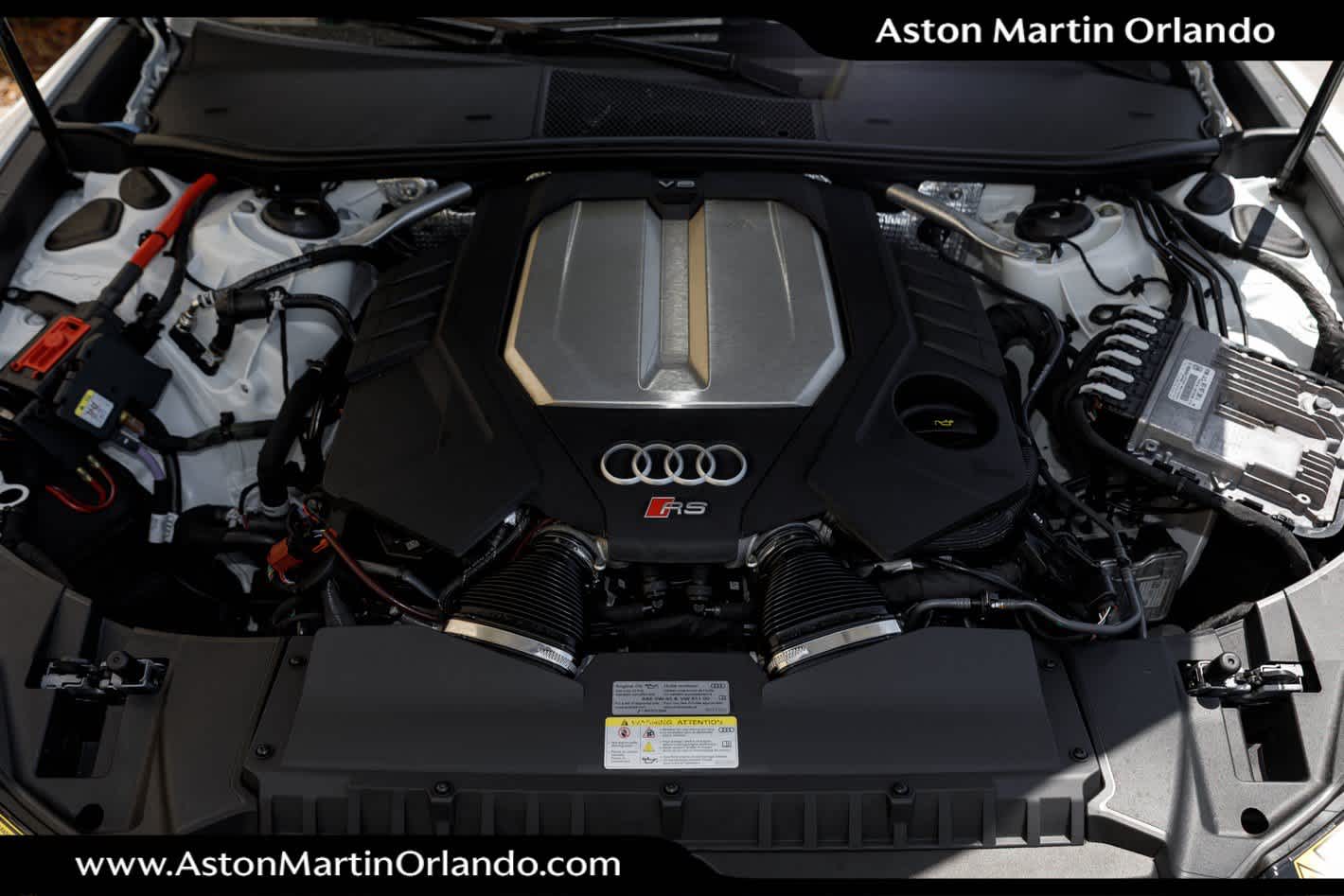 2025 Audi RS 6 Avant performance