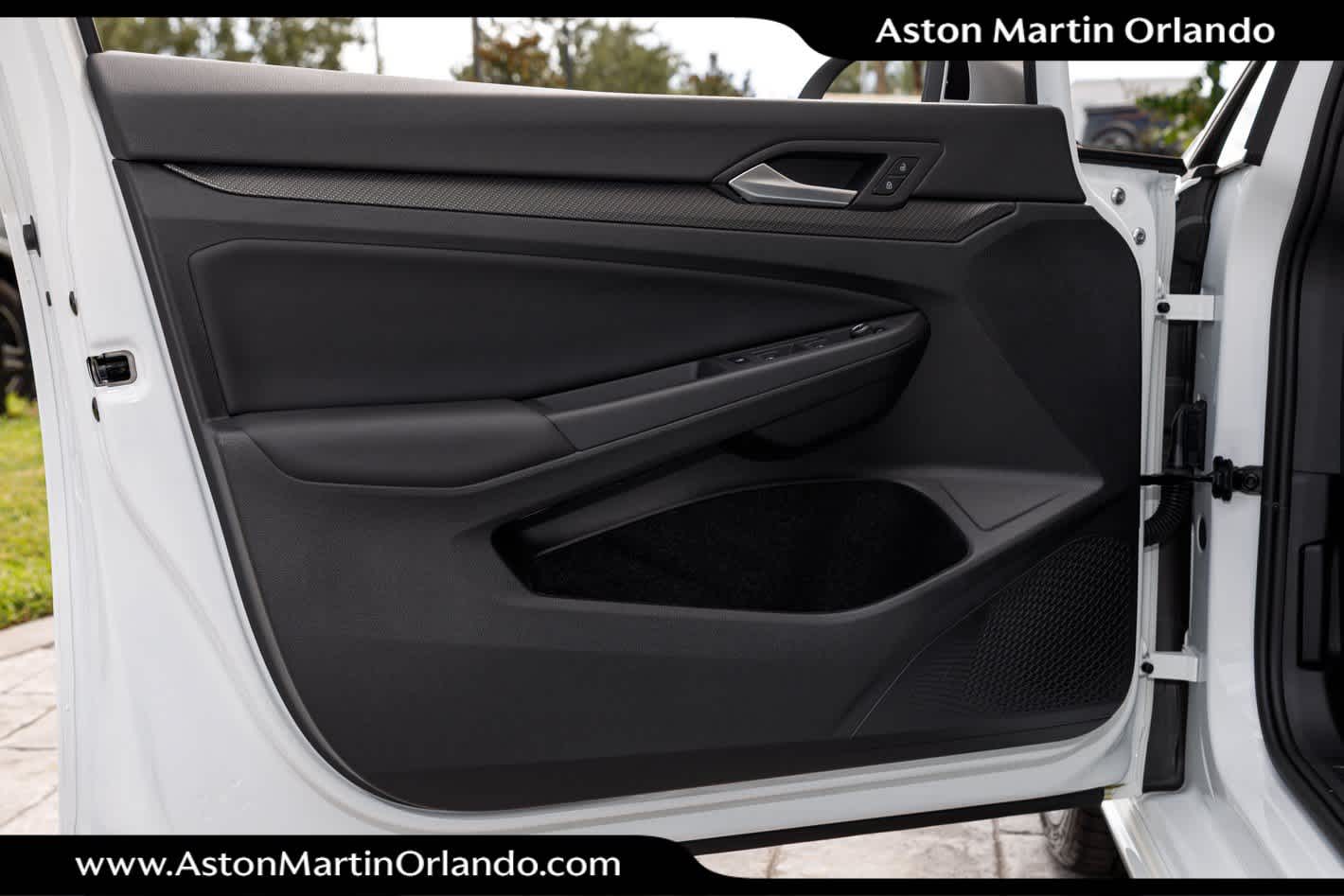 2024 Volkswagen Golf R 2.0T Manual