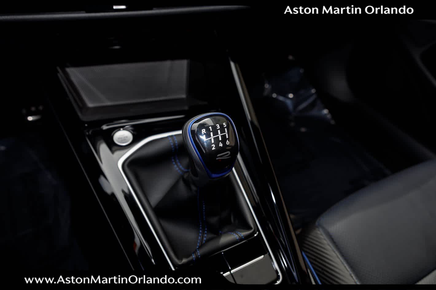 2024 Volkswagen Golf R 2.0T Manual