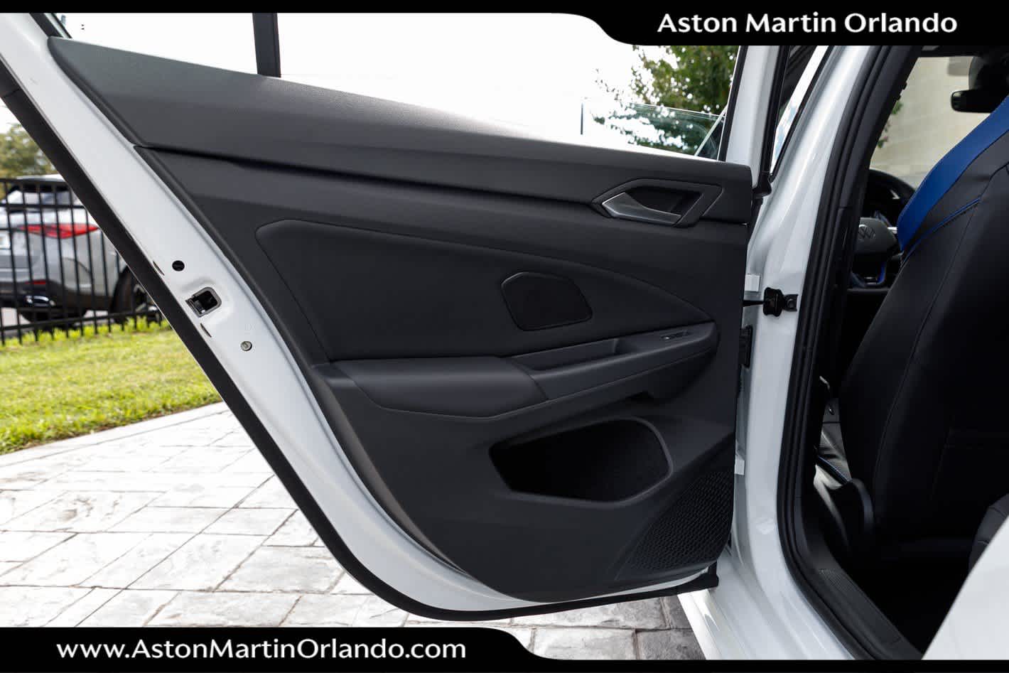 2024 Volkswagen Golf R 2.0T Manual