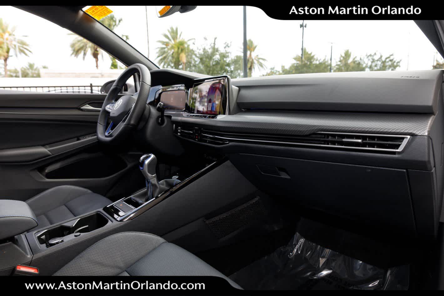 2024 Volkswagen Golf R 2.0T Manual