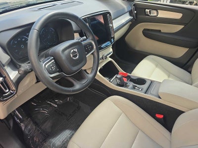 2021 Volvo XC40 Momentum