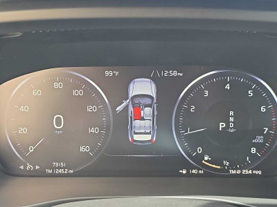 2021 Volvo XC40 Momentum
