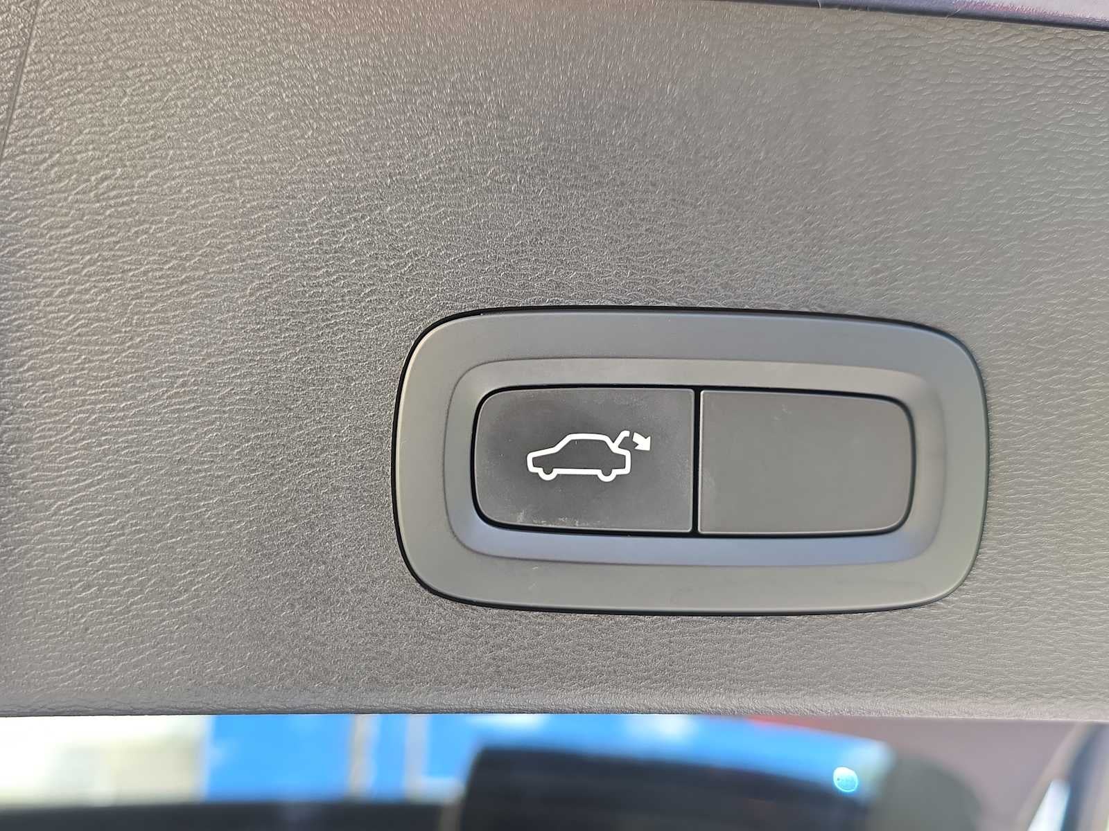 2021 Volvo XC40 Momentum